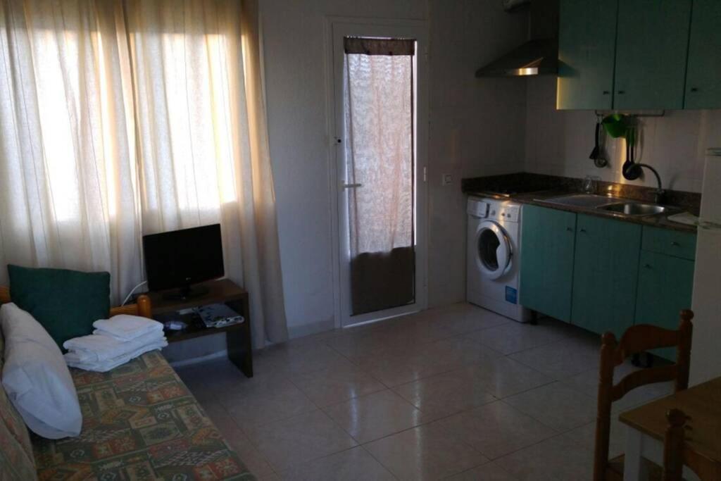 Tranquilo Apartamento Con Preciosa Cala En La Puerta Ciutadella  Luaran gambar